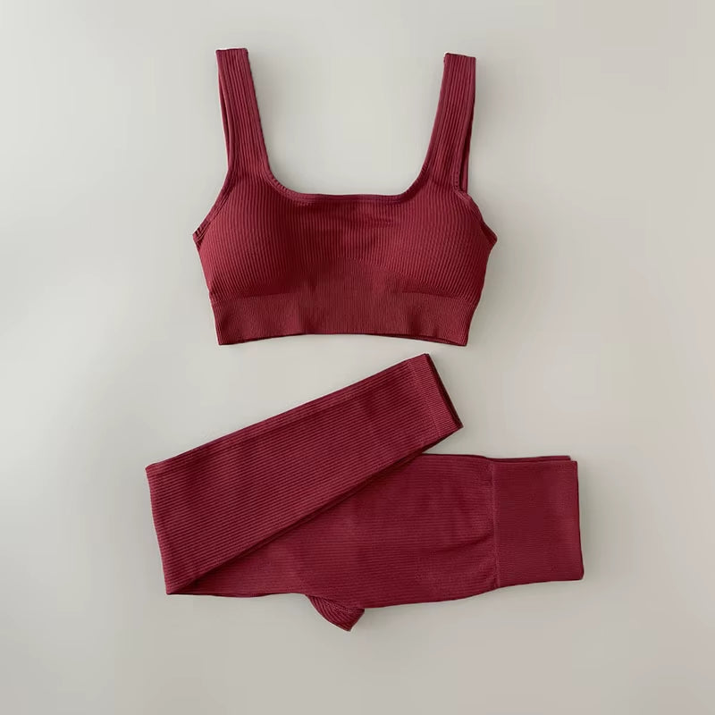 Conjunto acanalado: leggings + top