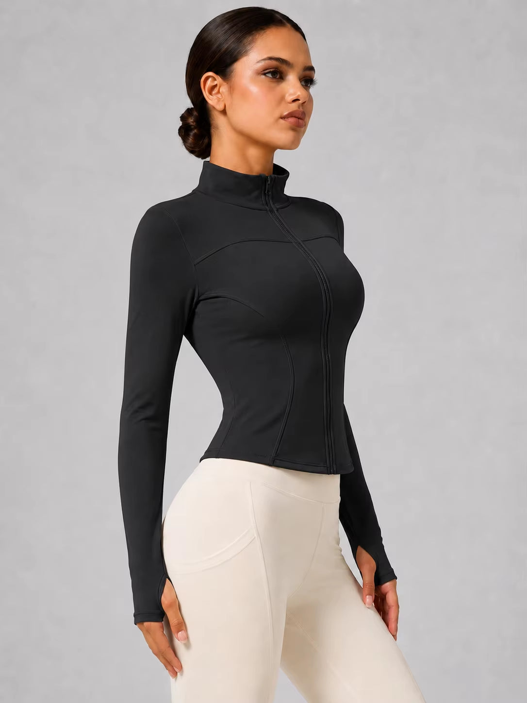 Chaqueta deportiva ajustada con cremallera