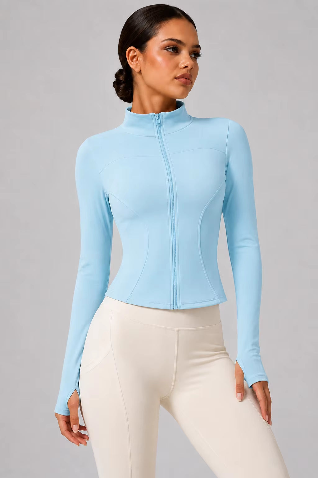 Chaqueta deportiva ajustada con cremallera